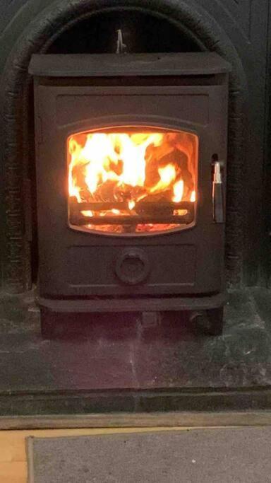 Bumblebee Cottage Donegal Town Esterno foto